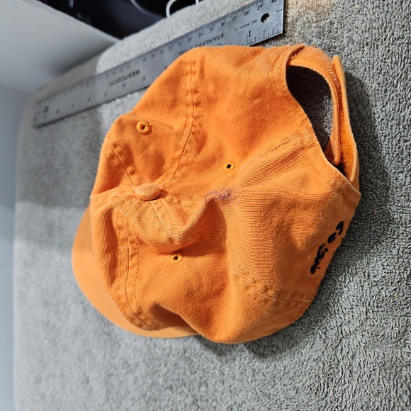 Childrens shark hat size 4 to 7 - Picture 2 of 3